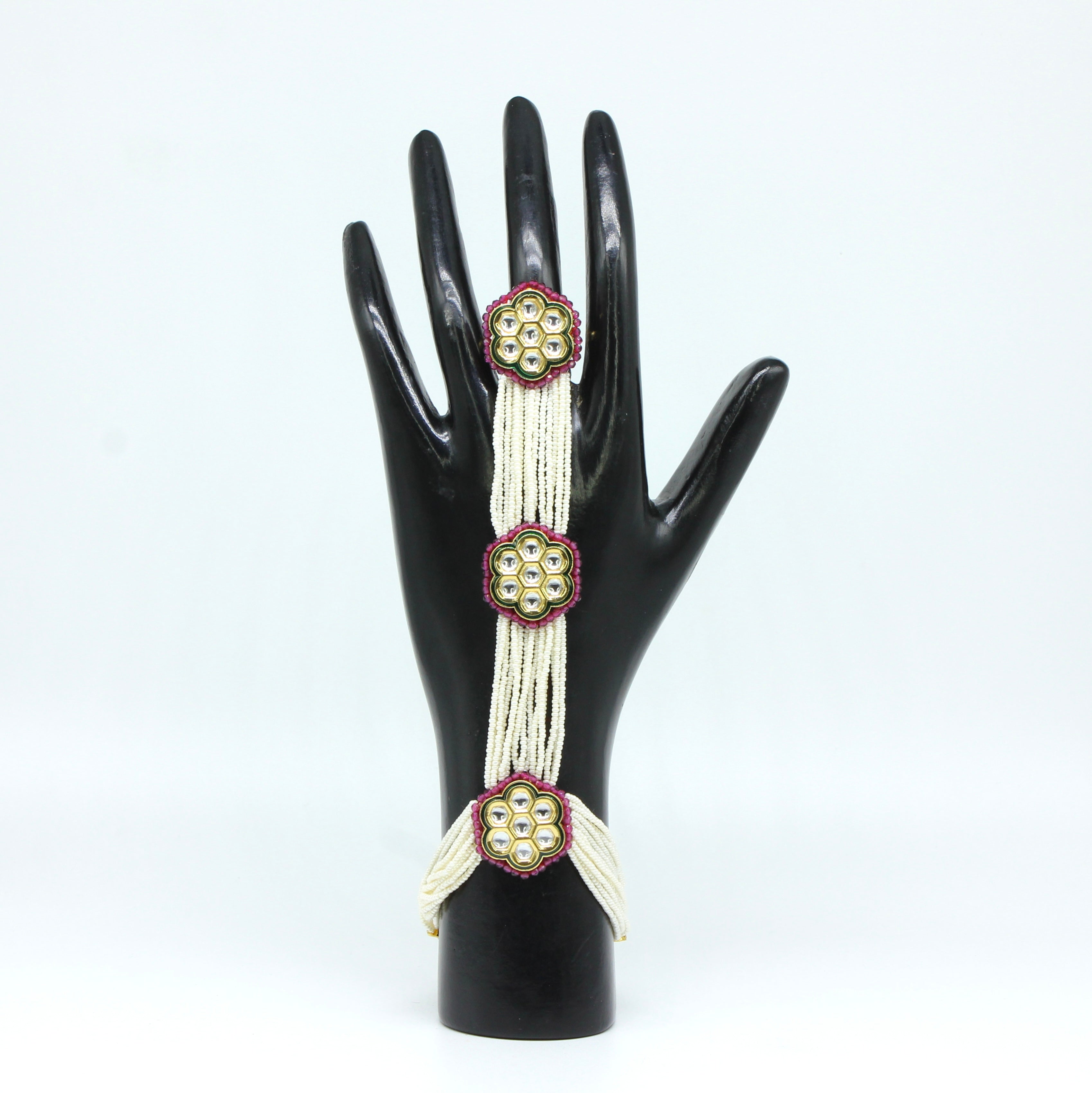 Suhani – Vintage Bloom Pearl Hathphool Pair