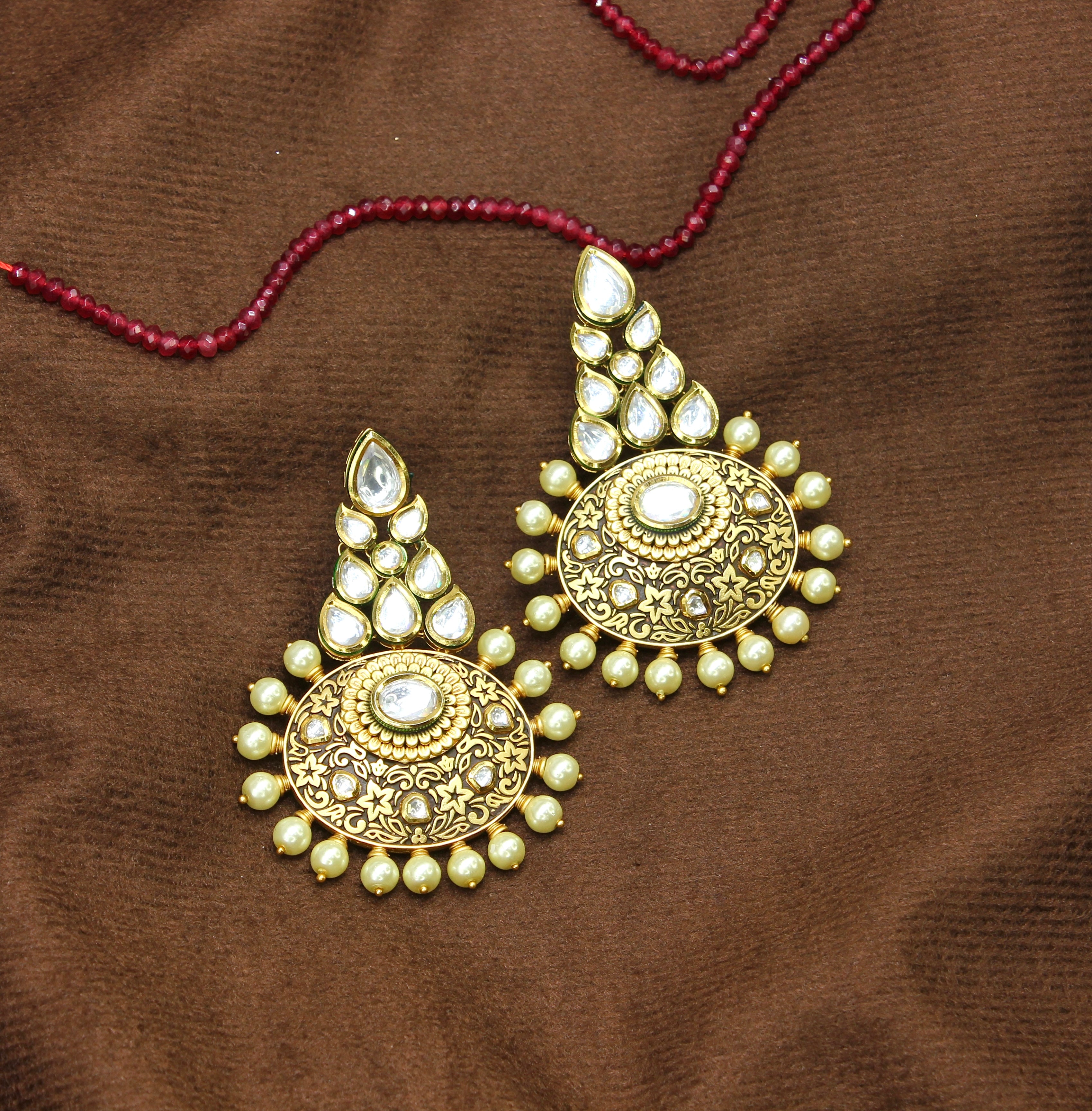 Saanvi – Surya Kundan Chandbaali Earrings