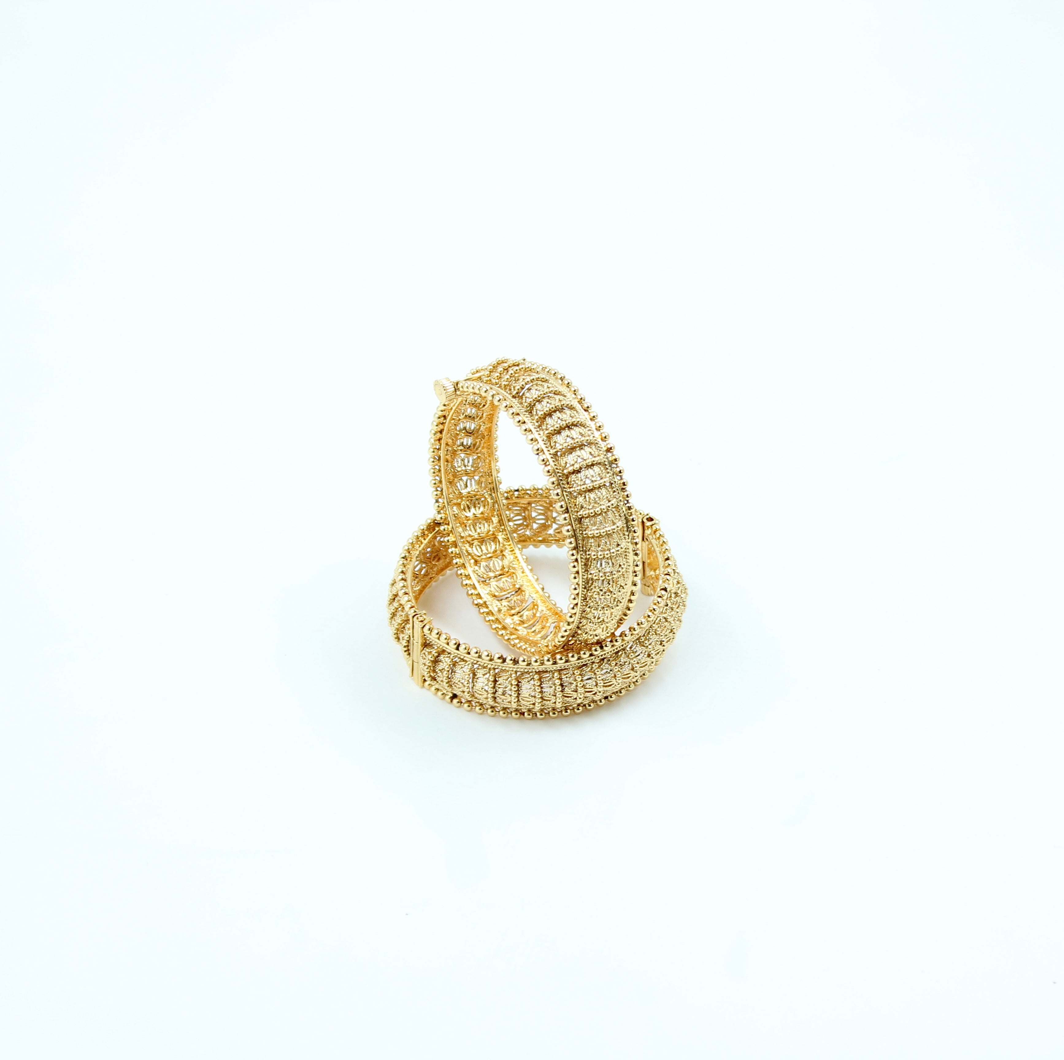 Sharvika – Antique Temple Mesh Openable Bangles