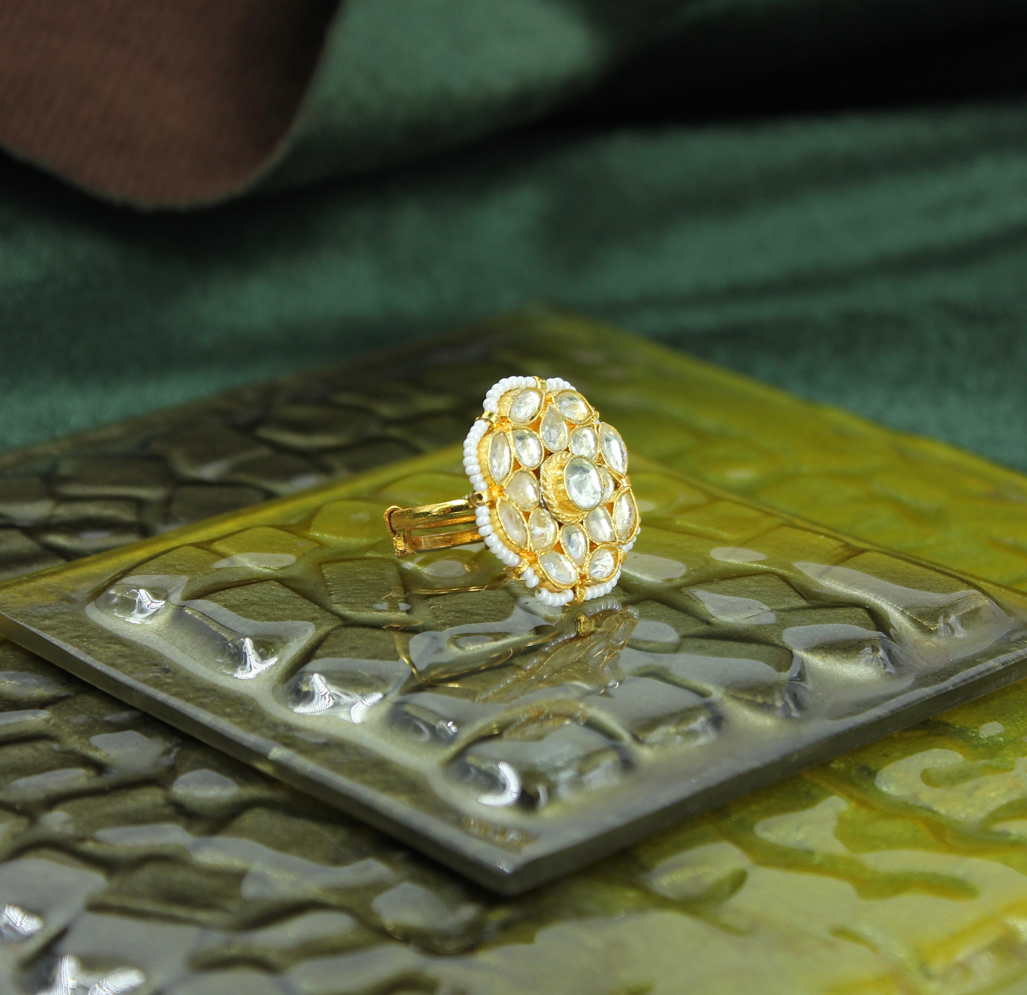 Kanirika – Classic Kundan Pearl Ring