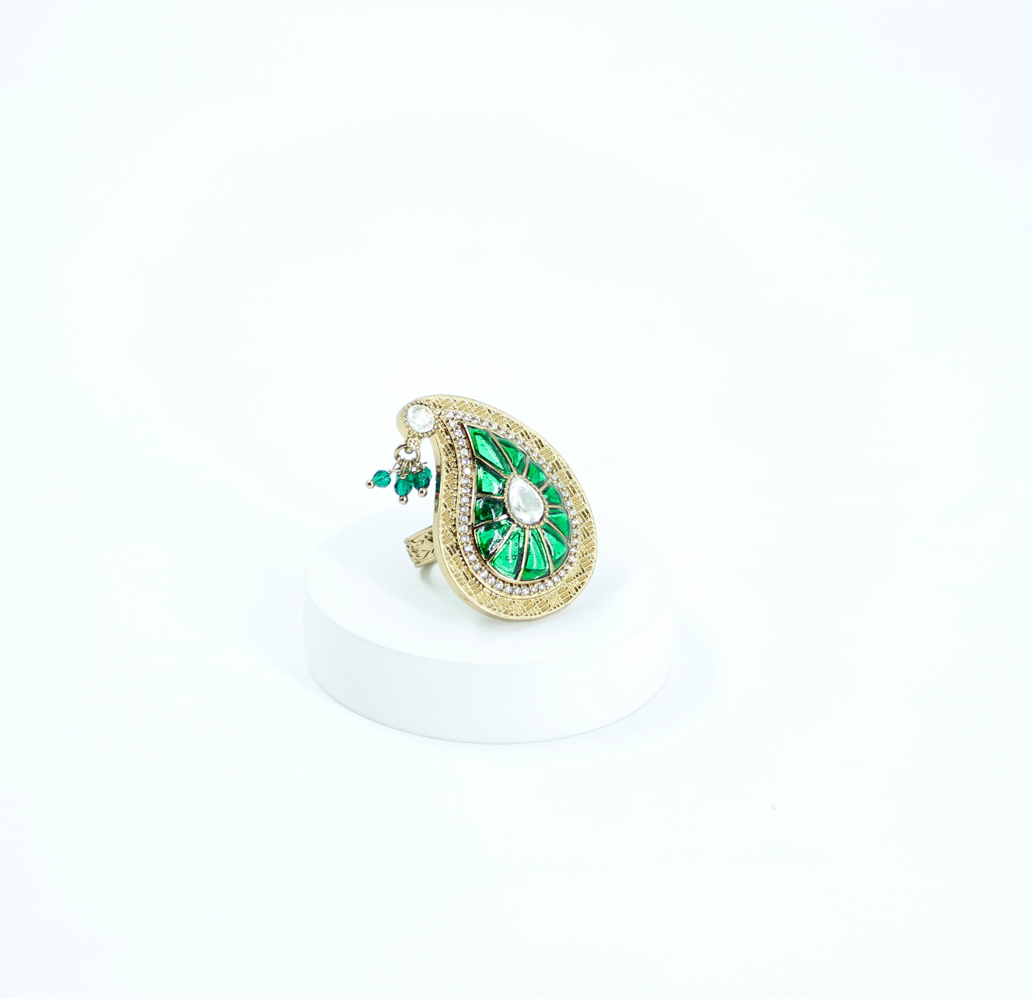 Moharika – Paisley Kundan Ring