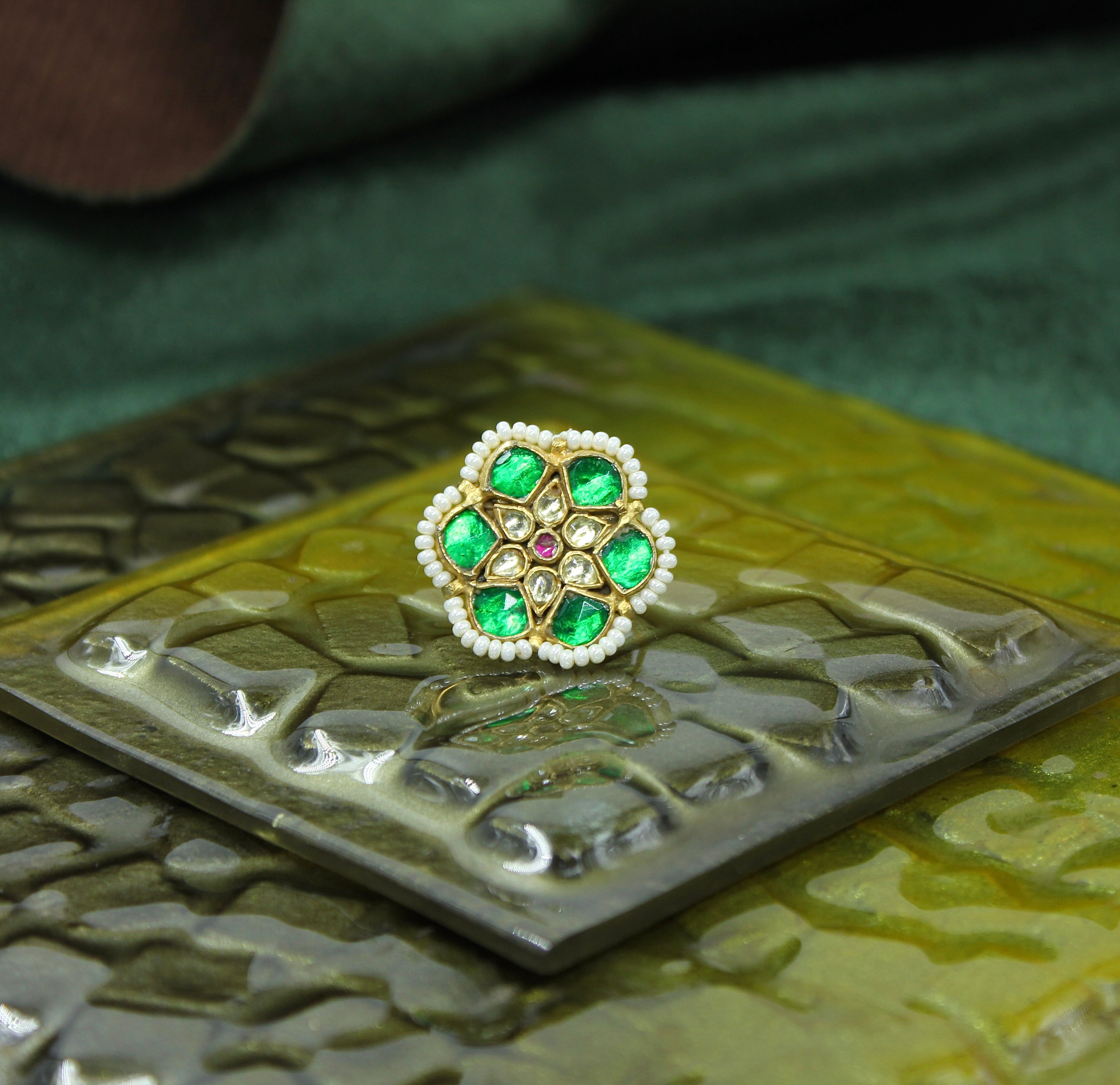 Haripriya – Emerald Blossom Kundan Ring