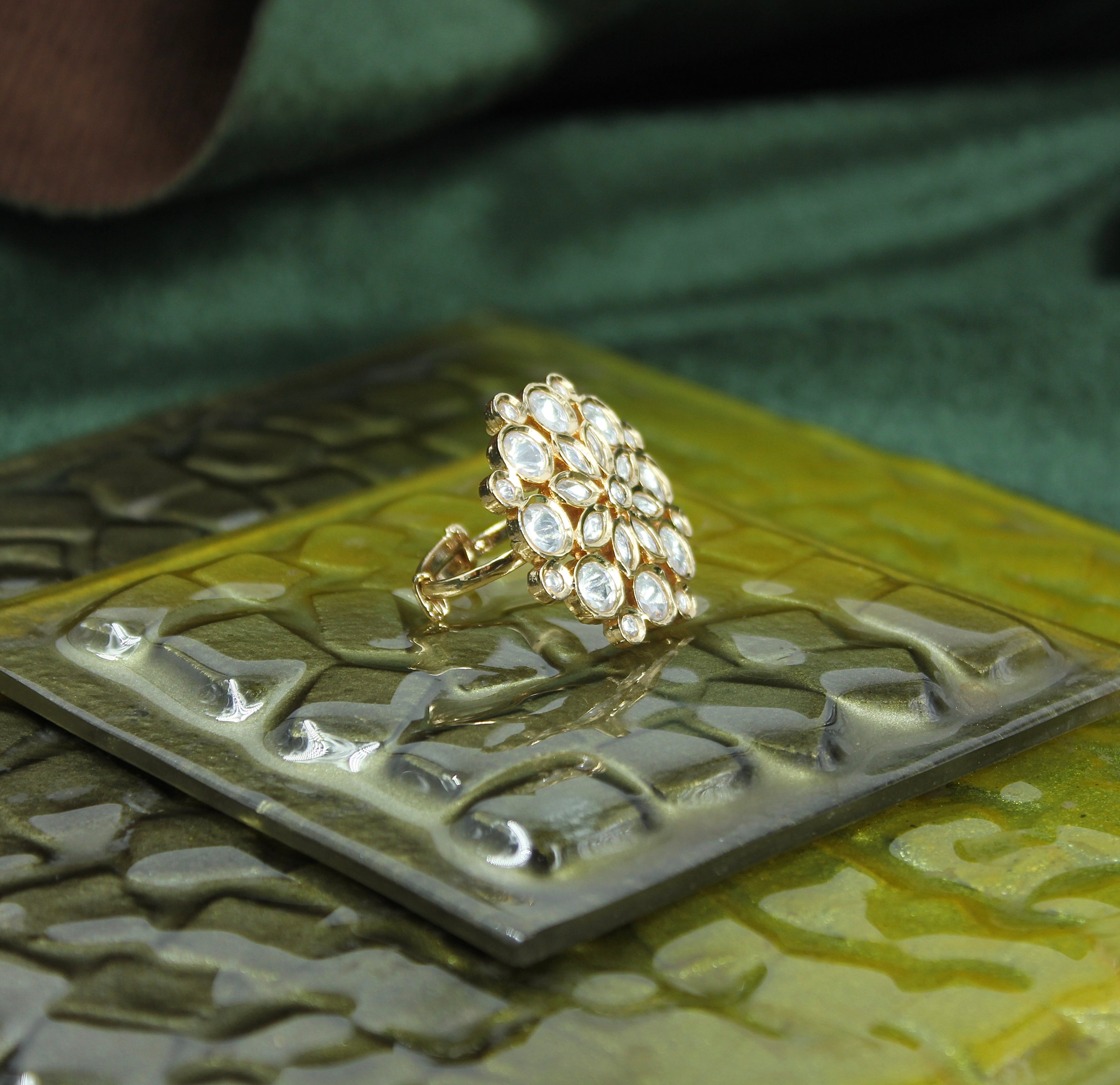 Arohini – Classic Kundan Floral Ring