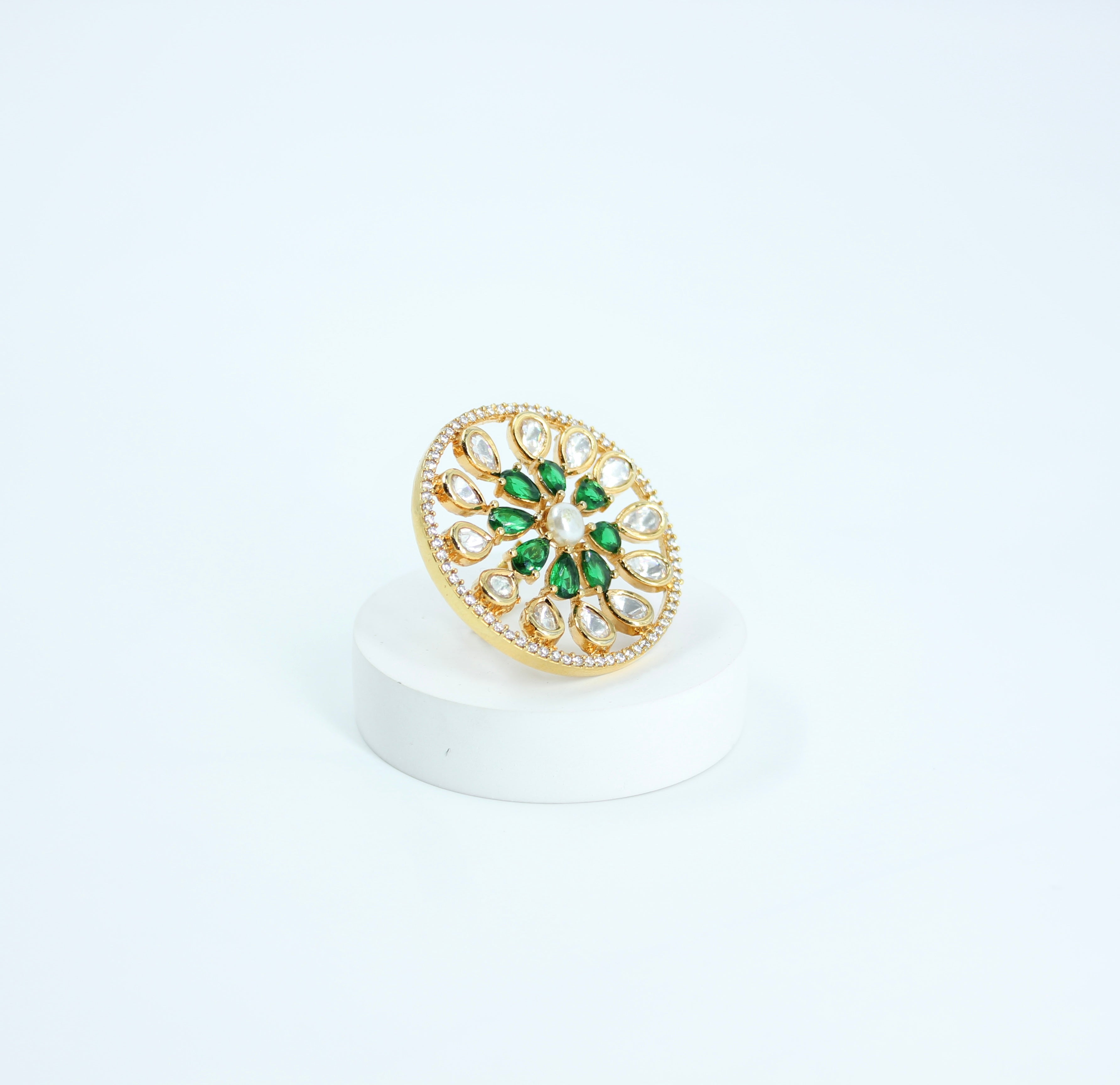 Ishira – Emerald Petal Kundan Ring