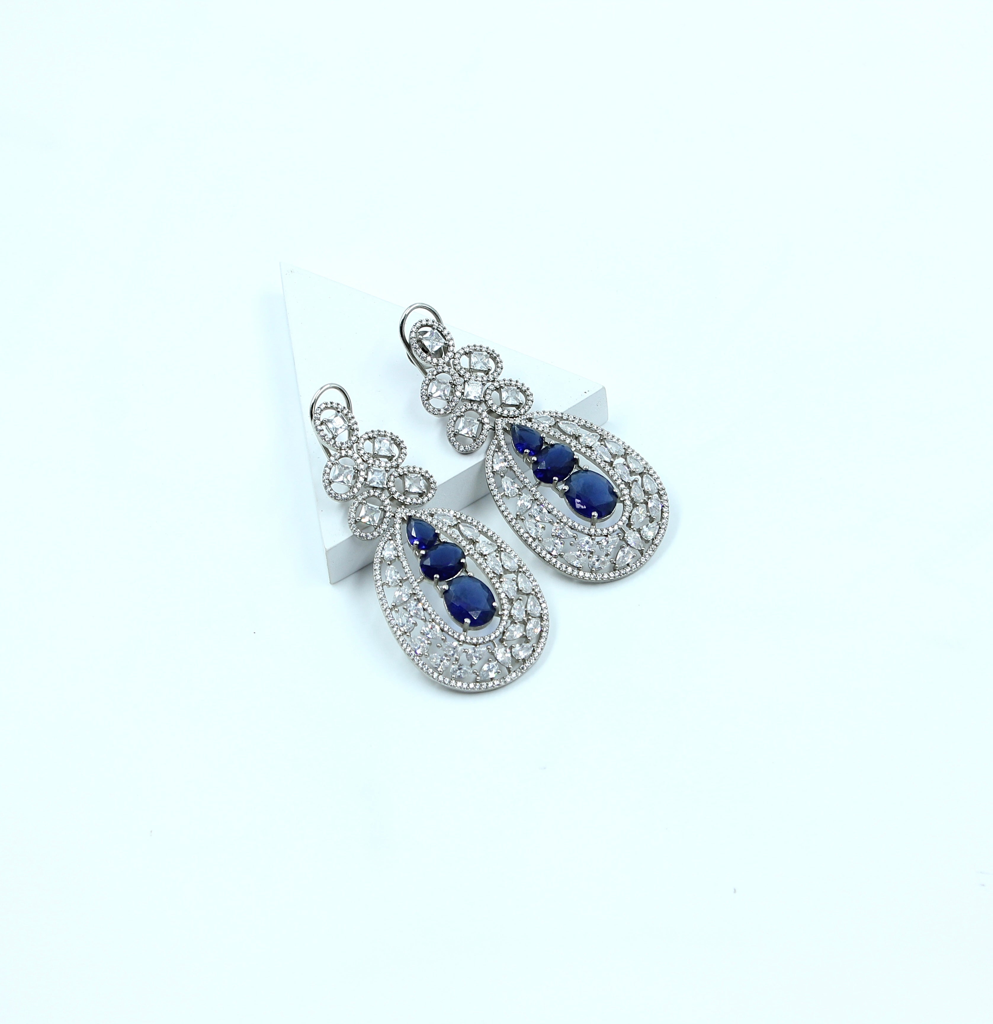 Yamini Sapphire Aura Earrings