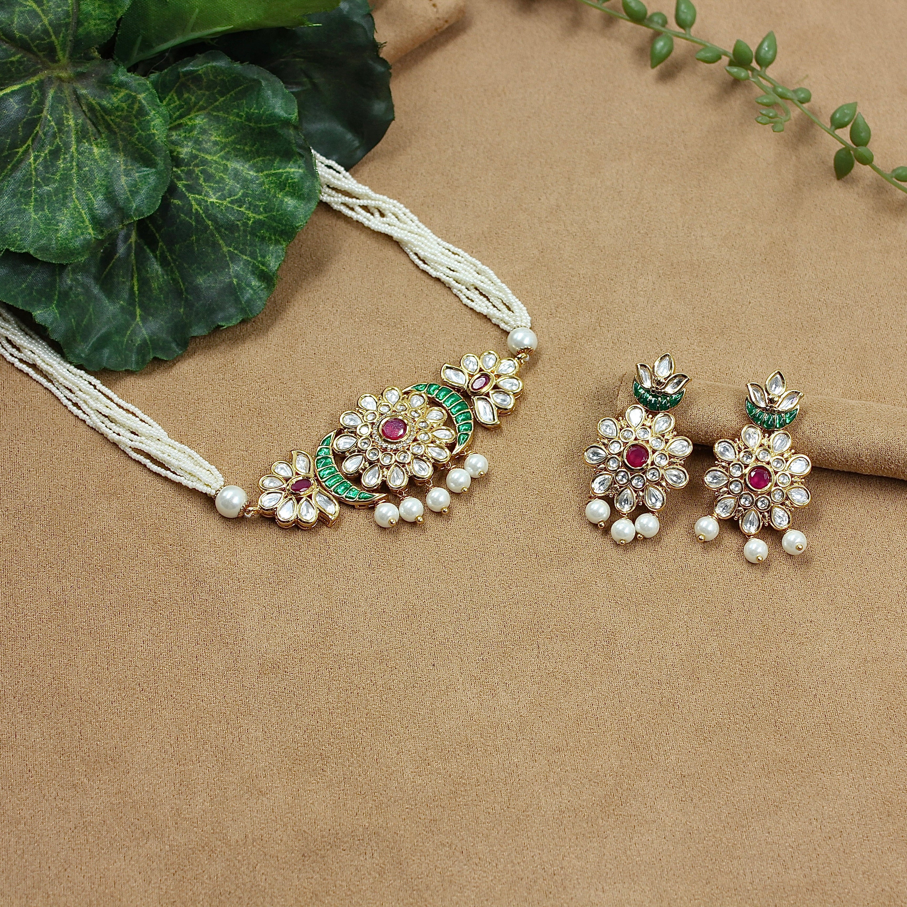 Saarya – Pearl Bloom Polki Choker Set